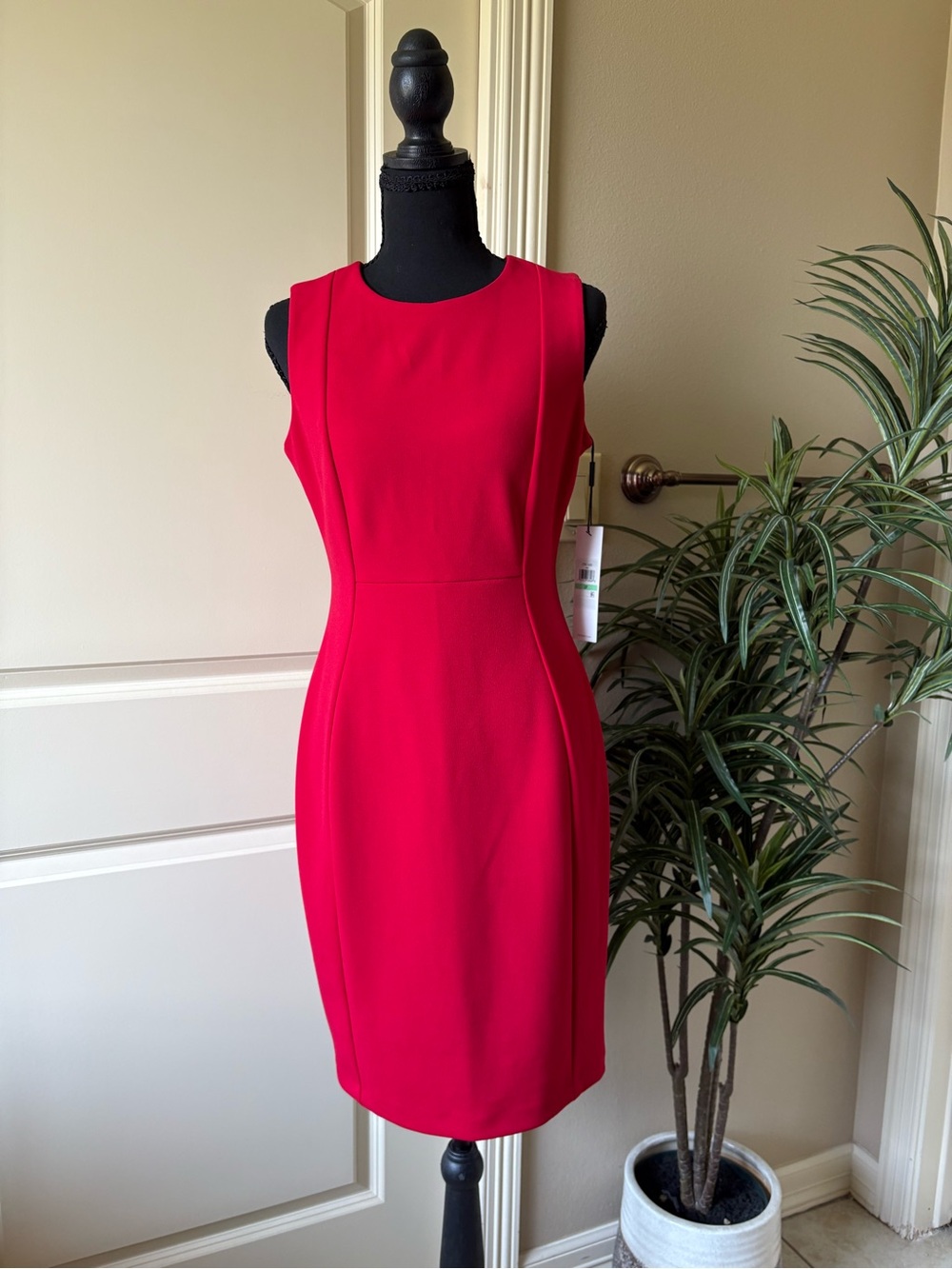 NWT Calvin Klein Bold Red Sleeveless Sheath Dress Size 8P